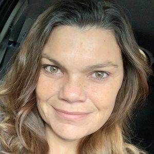 Meet your Posher, Becky